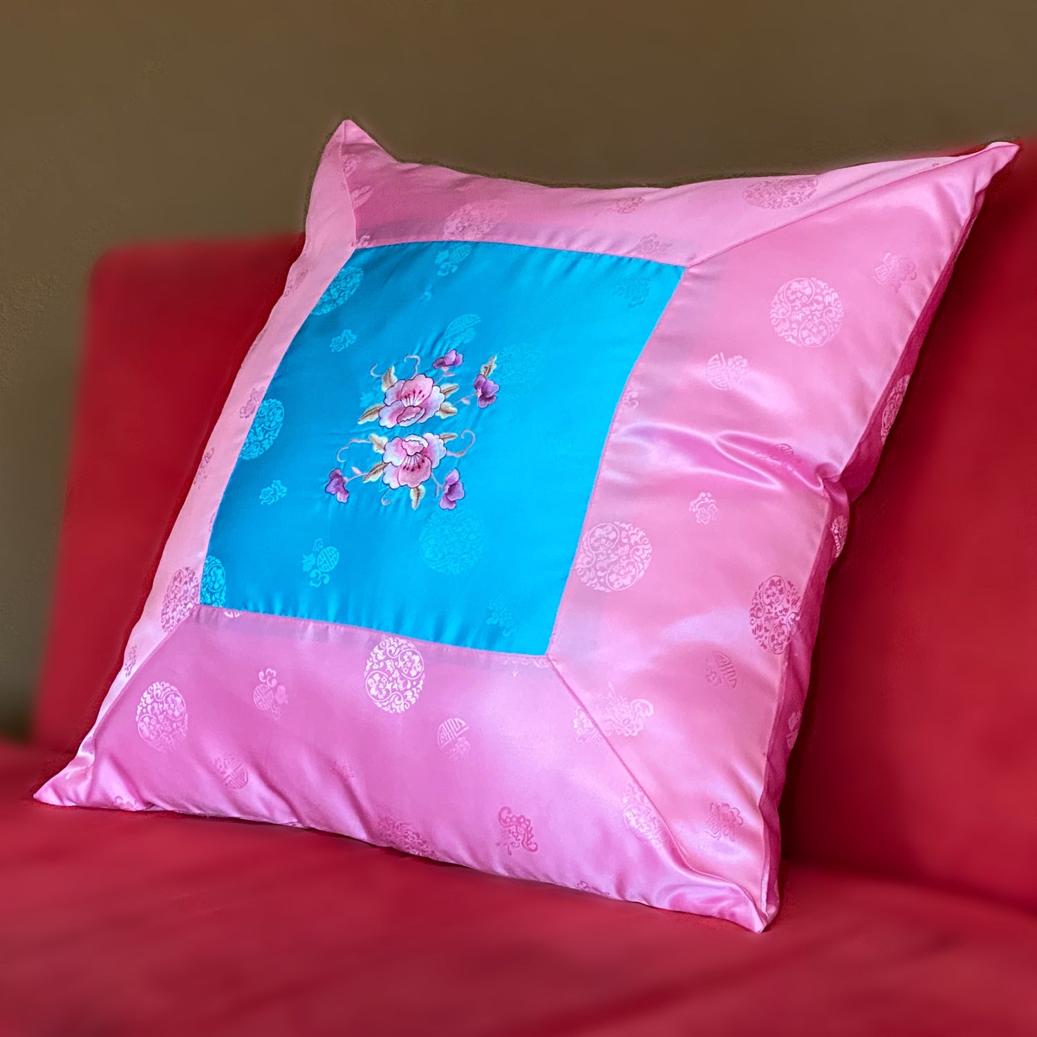 Korean Queen Meditation Floor Cushion, Throw Pillow, Zafu With Embroidery  Design for Women and Men, Yoga, Sitting on Floor: 24 