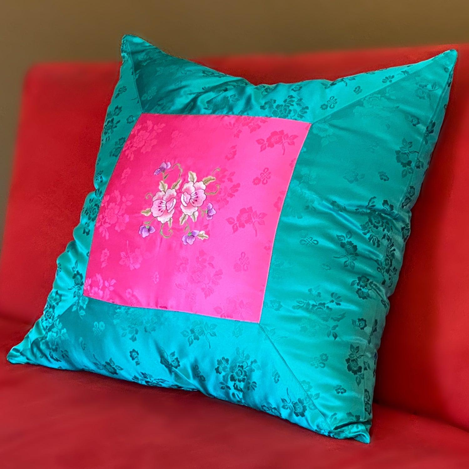 Korean Queen Meditation Floor Cushion, Throw Pillow, Zafu with Embroid –  Respekt